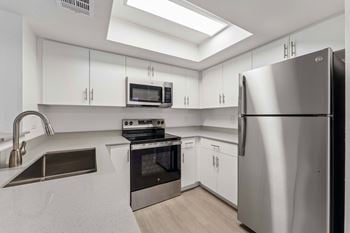 1 And 2-bedroom floor plan options